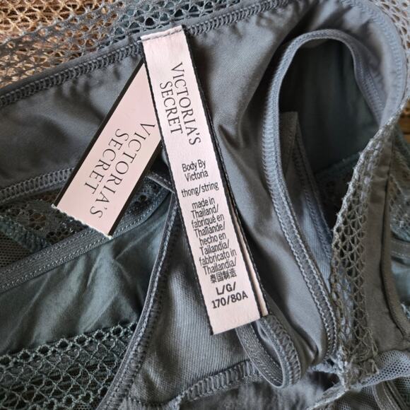 Victoria's Secret Dream Angels Lace, Mesh and Smooth Thong Bundle Sz M New 3pc - Picture 3 of 5